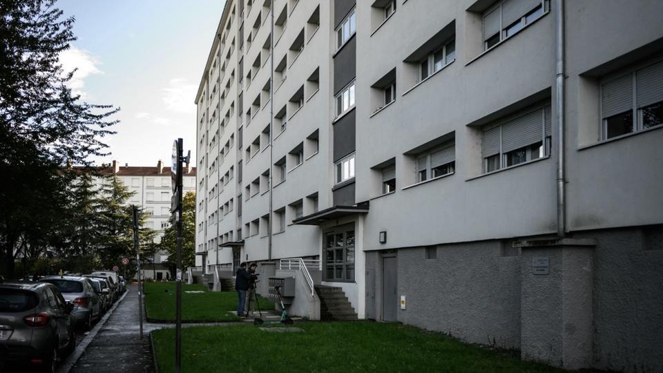 Lyon : la femme poignardée à deux reprises samedi est sortie de l'hôpital