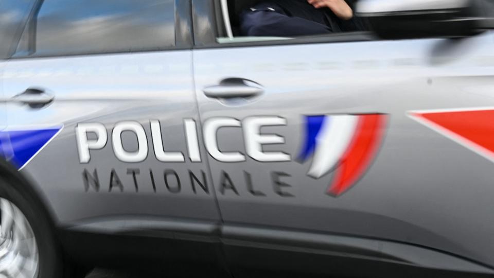Val-de-Marne : 20 jeunes interpellés après avoir tenté de tendre un piège à des policiers au Perreux-sur-Marne