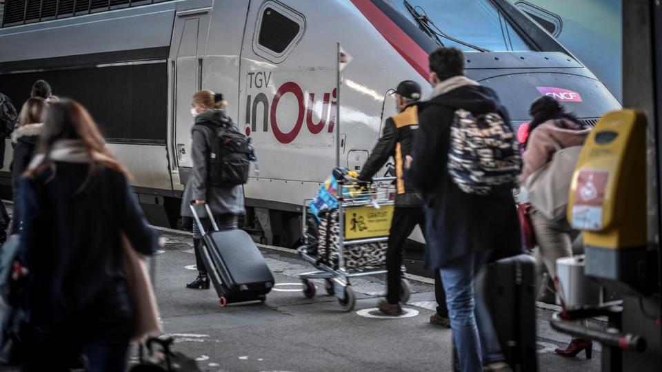 Grève SNCF : des appels pour «sauver le week-end» du Nouvel an