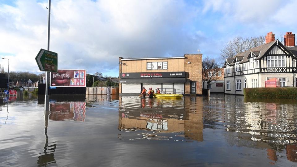 Royaume-Uni : les services de météorologie prévoient de fortes inondations jusqu'en février 2023