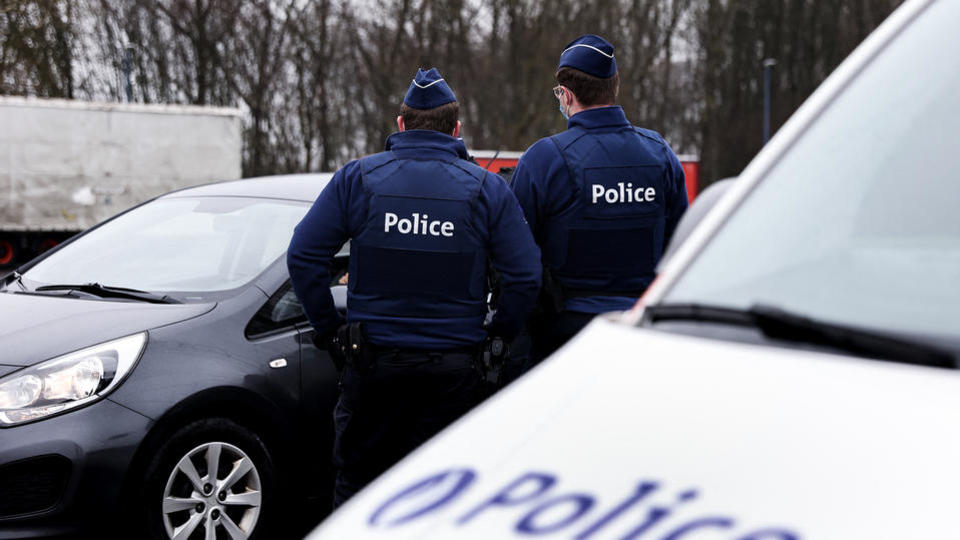 Belgique : un laboratoire clandestin de fabrication d'ecstasy découvert sur un domaine militaire
