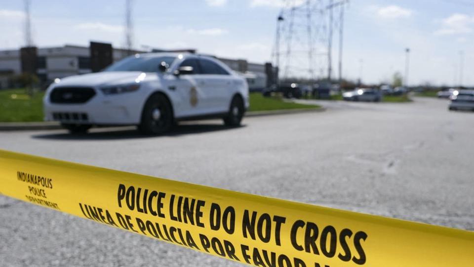 Etats-Unis : une fusillade fait un mort et au moins 24 blessés lors d'une foire automobile