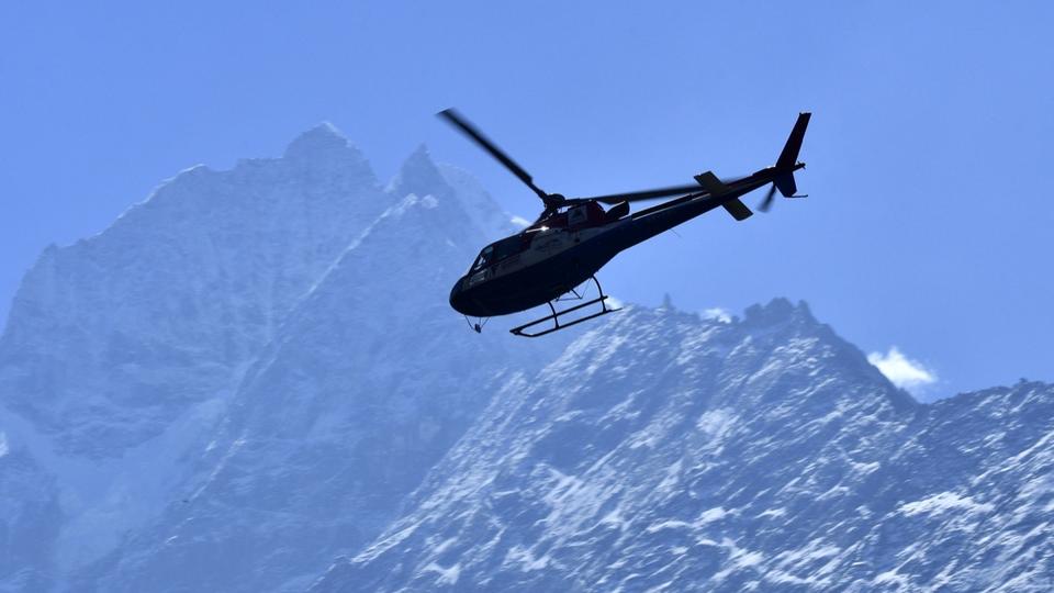 Un hélicoptère de tourisme s'écrase au Népal, six morts