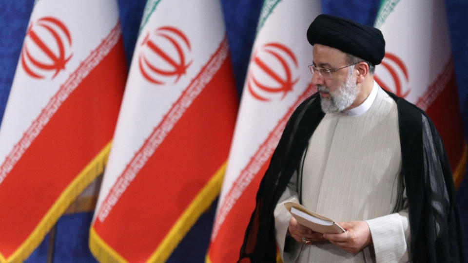 «L'Iran envoie un message aux Etats-Unis en affirmant pouvoir fabriquer la bombe atomique», estime le chercheur Thierry Coville