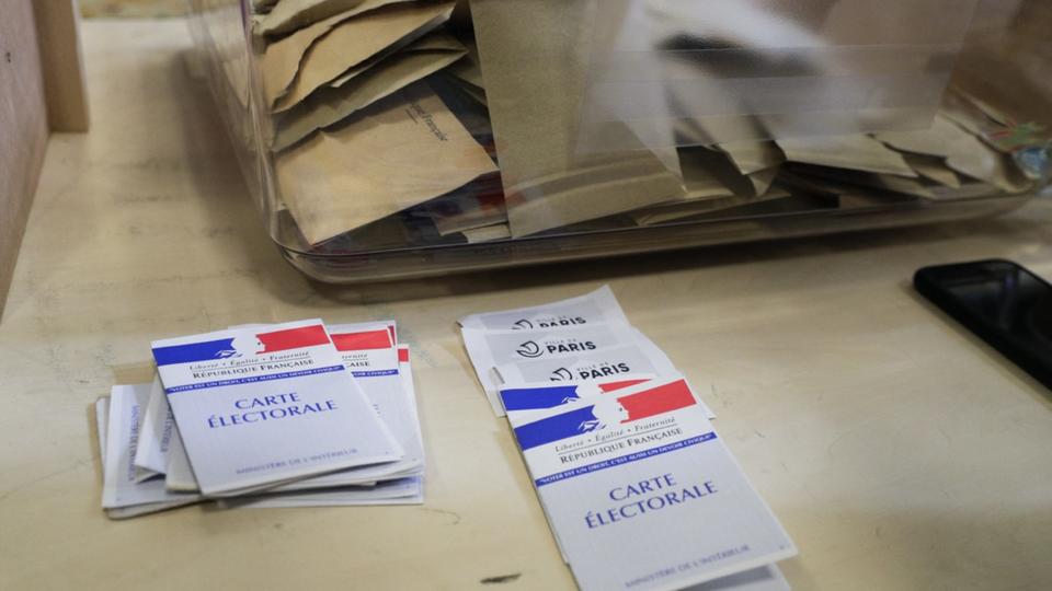 DIRECT - Présidentielle 2022 : Les bureaux de vote ouvrent leurs portes en France métropolitaine