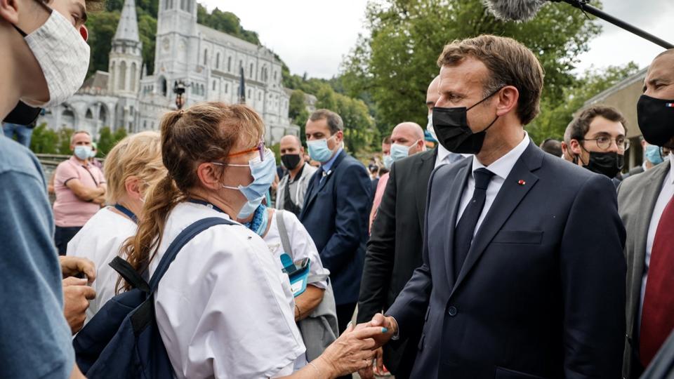 Emmanuel Macron dans les Hautes-Pyrénées pour une visite à la fois publique et privée