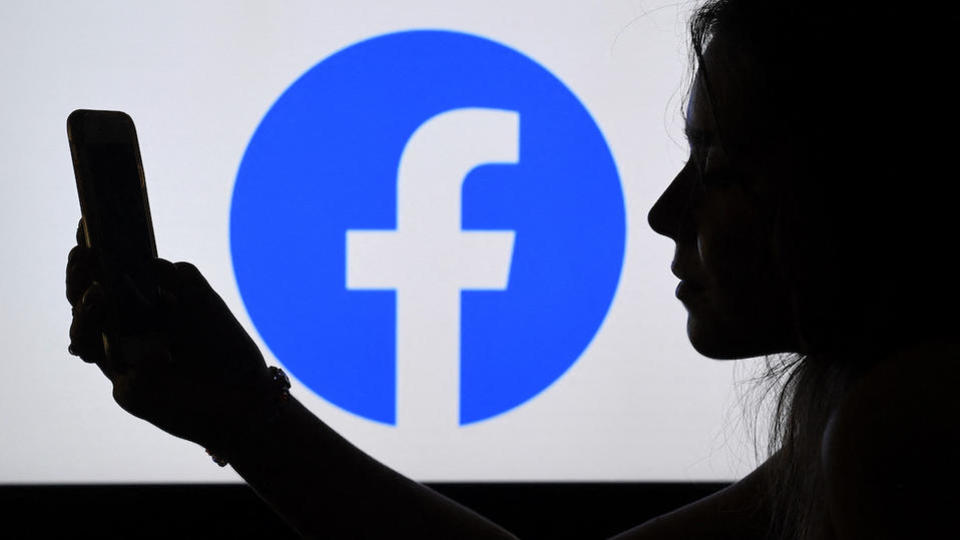 Etats-Unis : une adolescente accusée d'avortement illégal après que Facebook a révélé ses messages privés