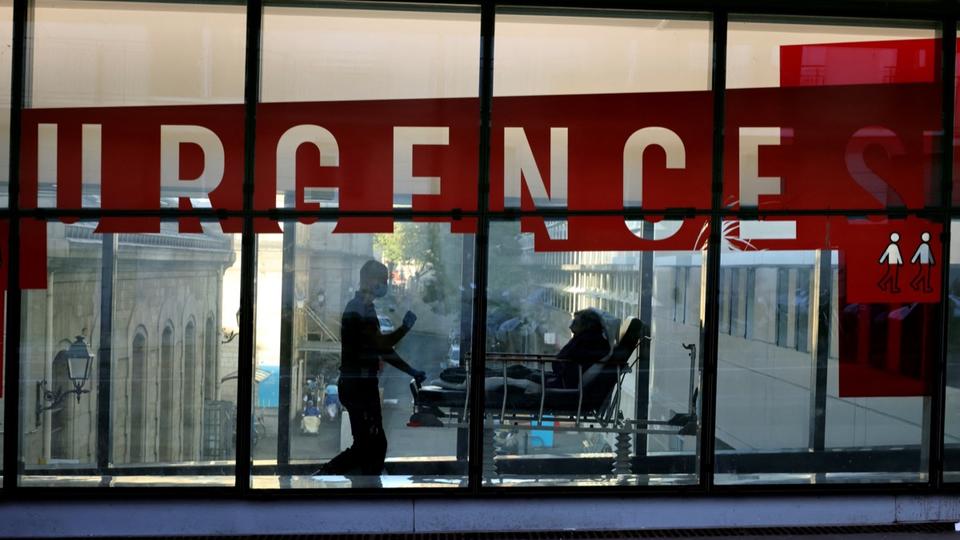 Sondage : 66% des Français souhaitent que l'aide médicale d'Etat soit réservée aux seuls soins d'urgence pour les étrangers en situation irrégulière