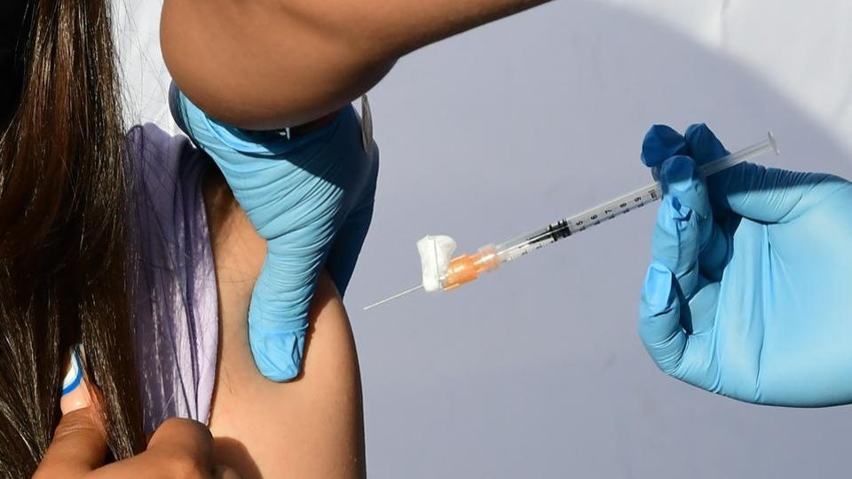 Covid-19 : une enfant de 10 ans reçoit par erreur une demi-dose de vaccin Moderna pour adulte