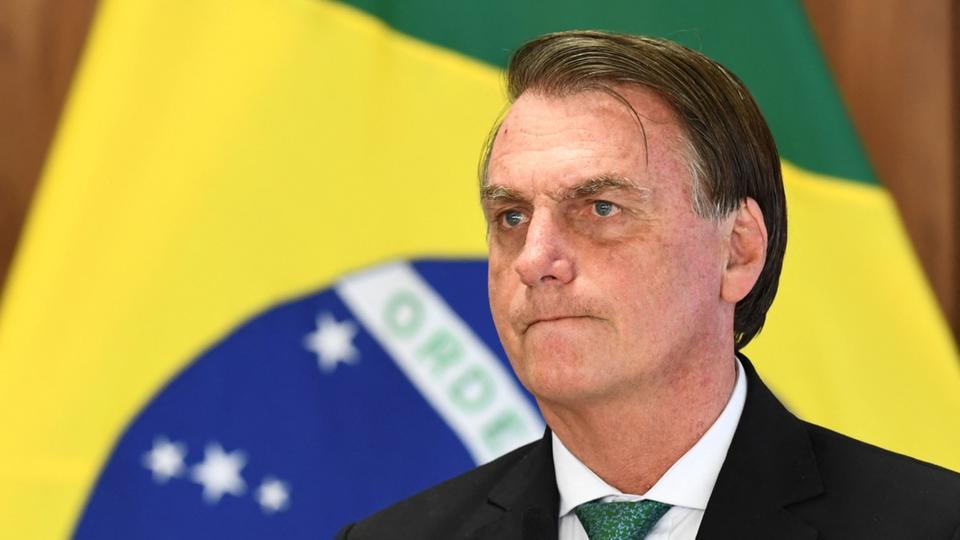 Visé par une enquête au Brésil, Jair Bolsonaro demande à rester six mois de plus aux Etats-Unis