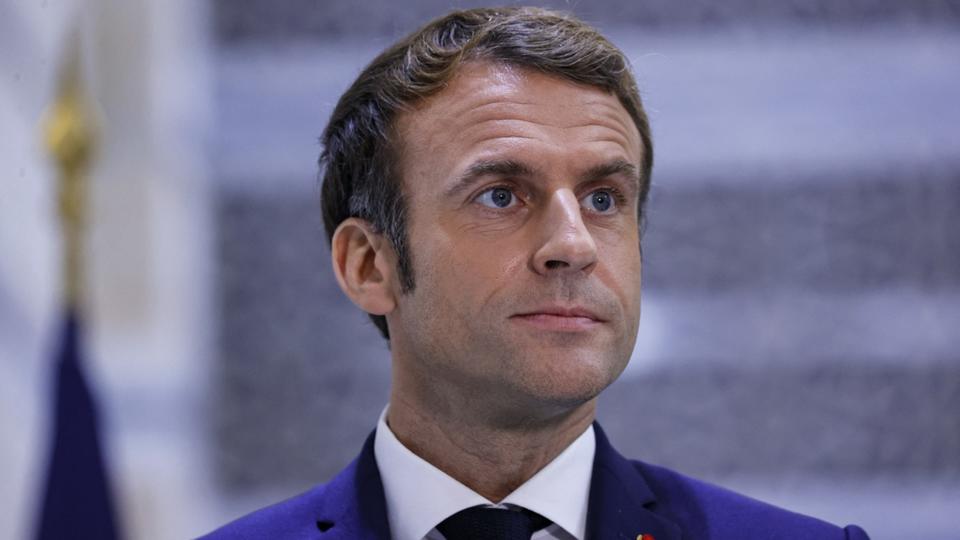Emmanuel Macron passe la barre des 30% d'intentions de vote, selon un sondage