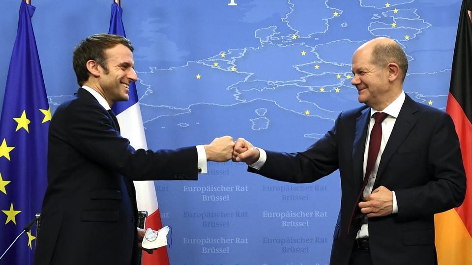 Emmanuel Macron rencontre le chancelier Olaf Scholz sur fond de tensions avec la Russie