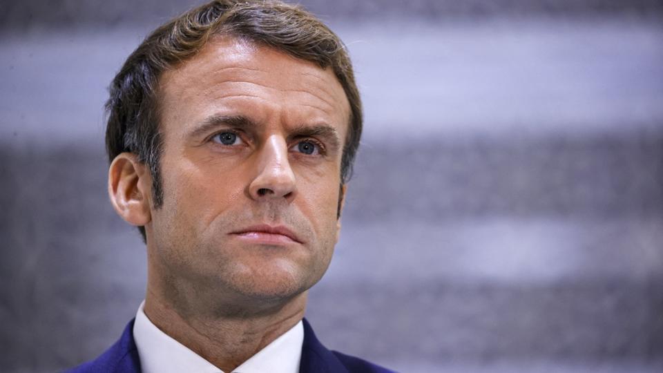 Emmanuel Macron tente de muscler sa stature sécuritaire en déplacement à Nice
