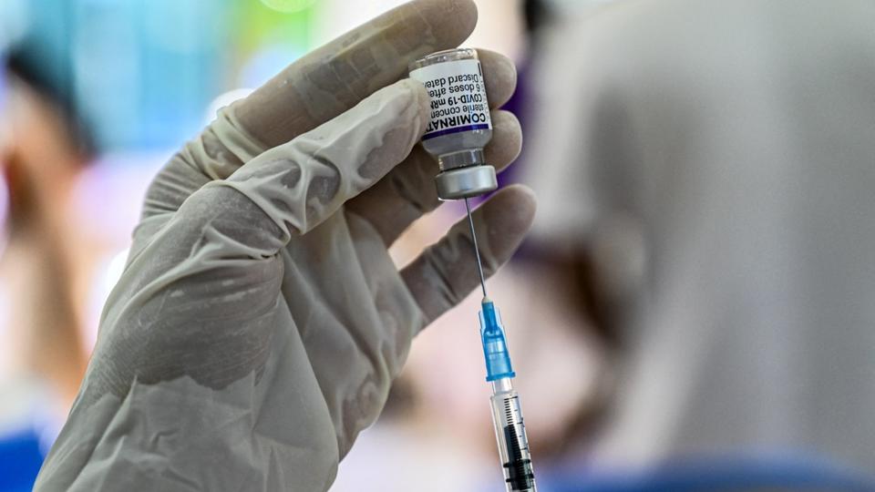 DIRECT - Coronavirus : le Danemark va proposer une 4e dose de vaccin aux plus vulnérables
