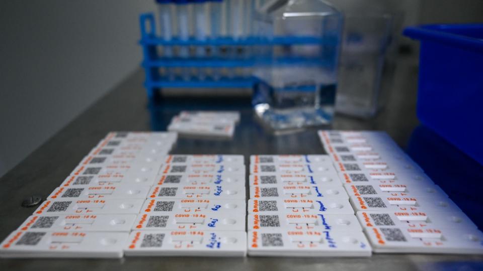 Covid-19 : la Chine met en place des tests antigéniques rapides face une flambée des cas