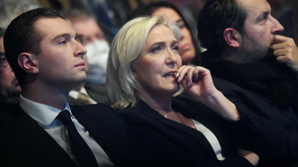 Présidentielle 2022 : pourquoi Marine Le Pen et son camp ne sont pas emballés par le soutien d'Eric Zemmour
