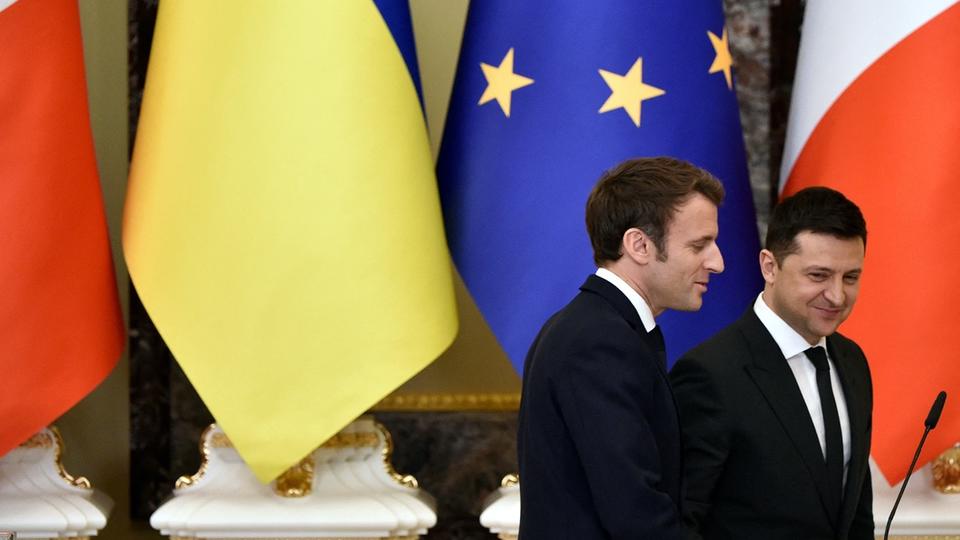 DIRECT - Guerre en Ukraine : l'ambassade de France transférée de Kiev à Lviv