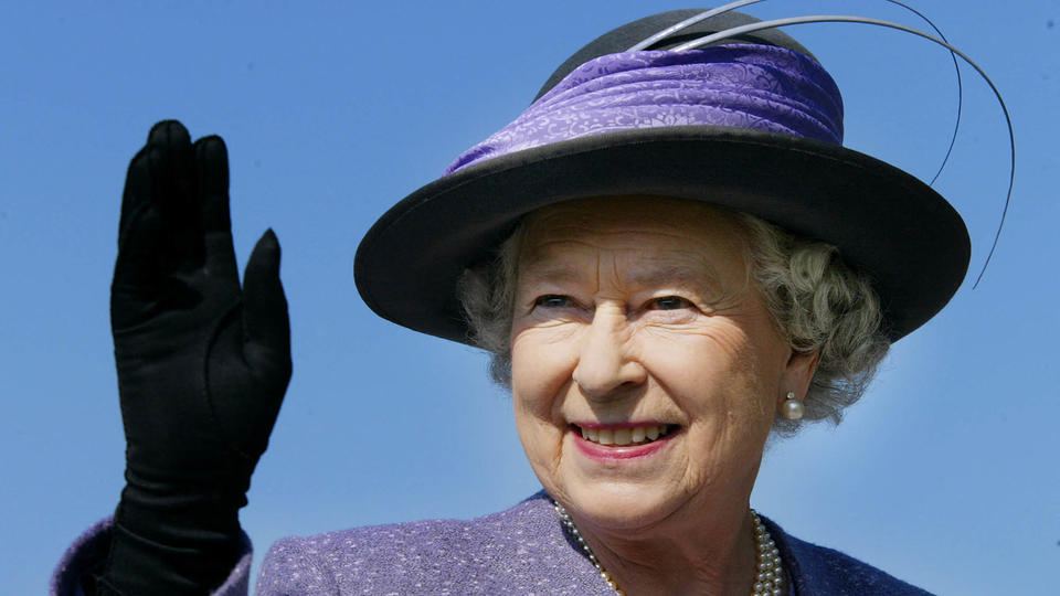 Elizabeth II : la Reine d'Angleterre en 10 dates
