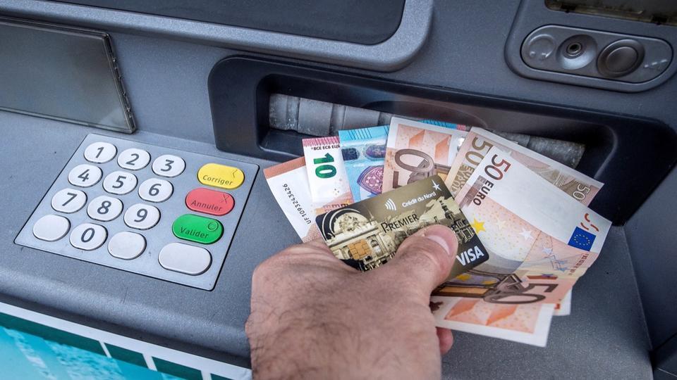 Arnaque : attention à cette escroquerie récente visant les distributeurs automatiques de billets