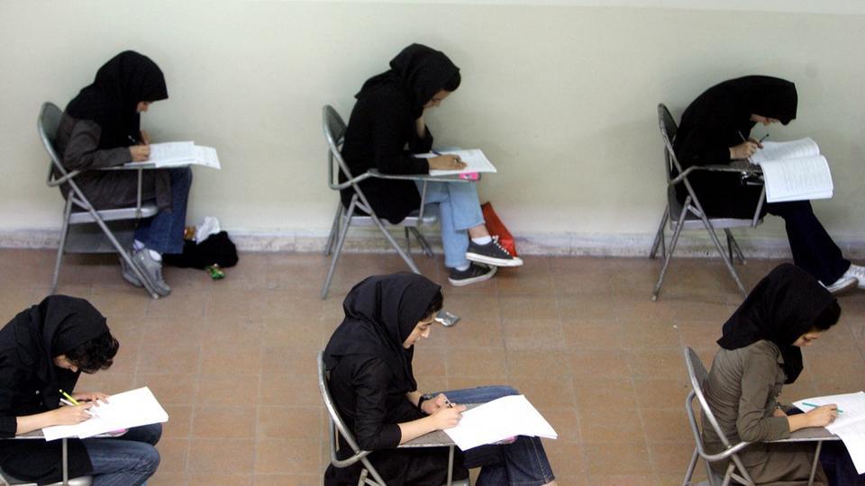 Des centaines d'écolières empoisonnées : que se passe-t-il en Iran ?