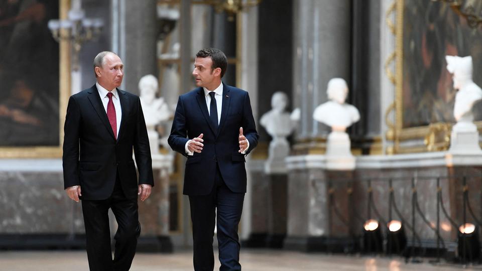DIRECT - Guerre en Ukraine : Emmanuel Macron appelle Vladimir Poutine à «permettre la poursuite des évacuations de l'usine d'Azovstal» à Marioupol