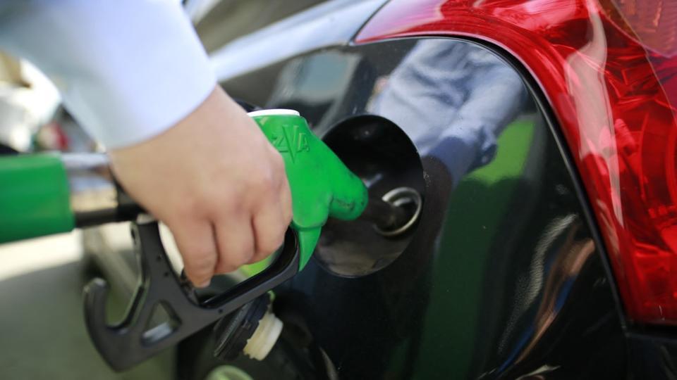 Prix des carburants : comment les distributeurs profiteraient de la crise de l'énergie selon cette association