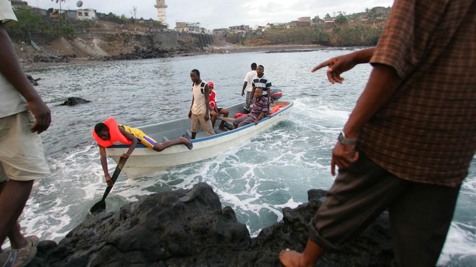 Migrants à Mayotte : les Comores «n'entendent pas accueillir des expulsés»