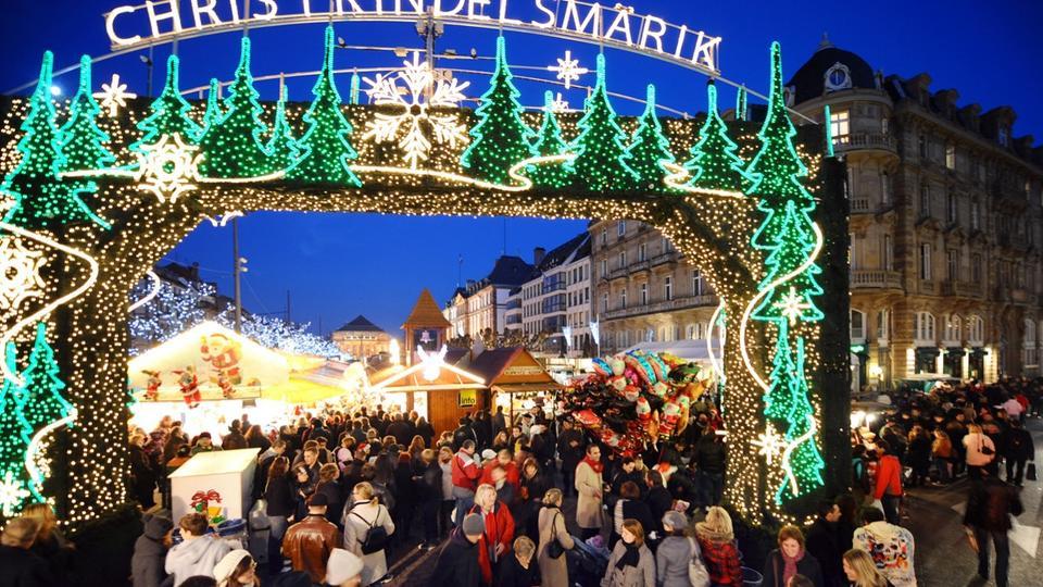 Strasbourg : pas de champagne ni de tartiflette, la liste de produits interdits au marché de Noël fait réagir