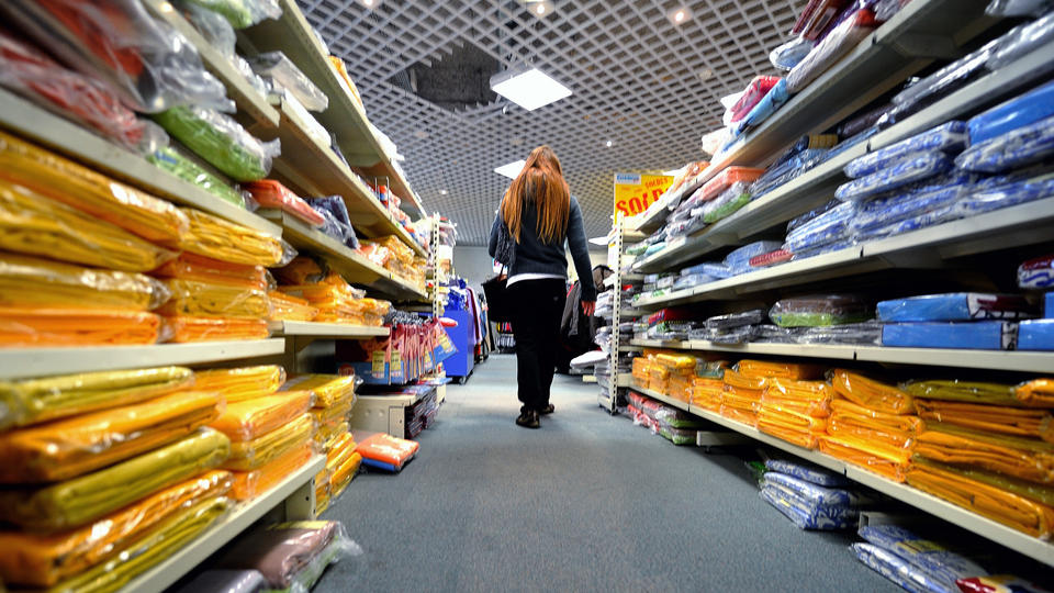 Livraison de courses à domicile : Paris en guerre contre le décret qui projette d'encadrer les «dark stores»