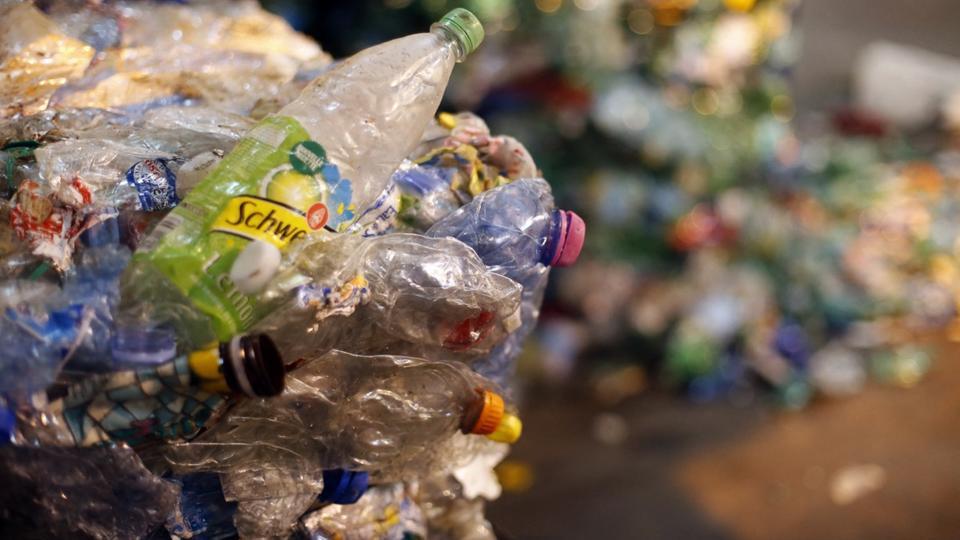 Plastique : voici les 5 entreprises qui produisent le plus de déchets