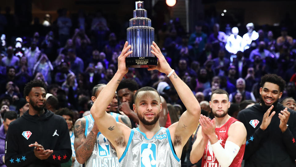 NBA : «Team LeBron» remporte le All-Star Game, Stephen Curry MVP