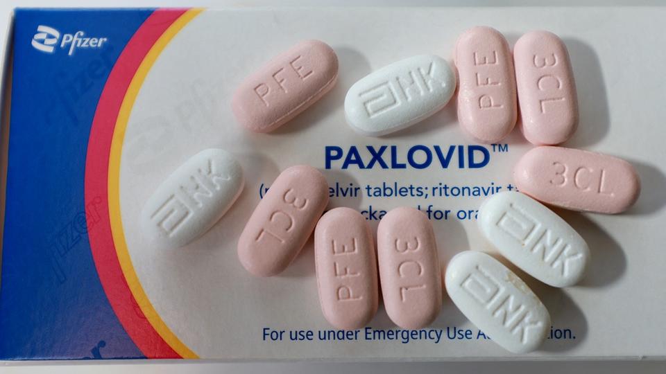 Covid-19 : le Paxlovid doit être davantage prescrit, préconise la présidente du Covars