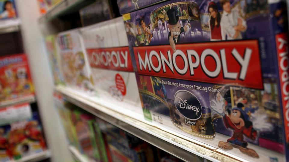 Belgique : une partie de Monopoly dégénère, deux personnes blessées par sabre