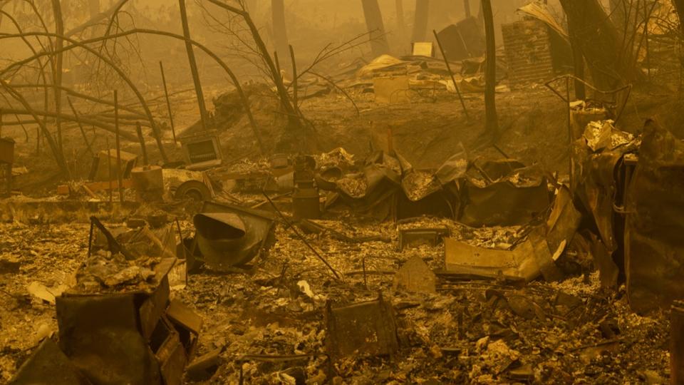 Californie : le plus vaste incendie de l'année continue de progresser