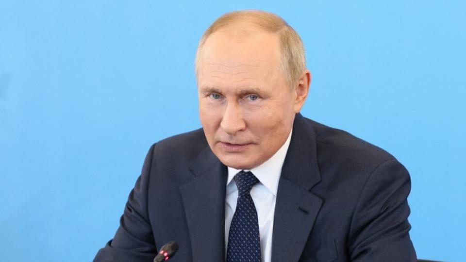 «Mobilisation partielle» de Vladimir Poutine : les Russes se ruent sur les billets d'avion pour quitter le pays