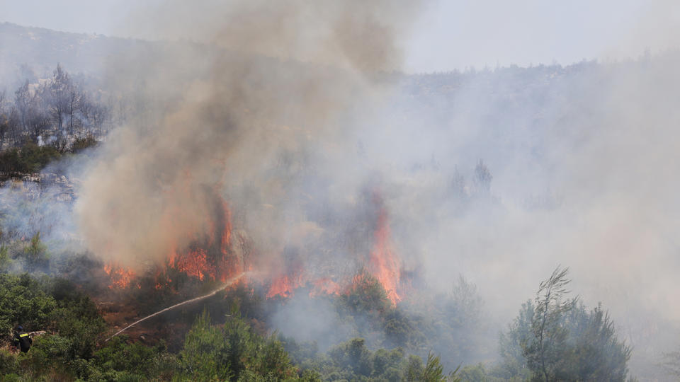 Incendie en Grèce : Canadair, personnels... La France apporte son aide à Athènes