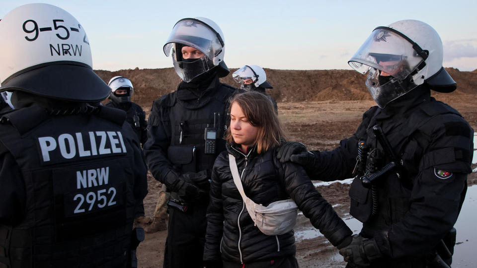 Allemagne : Greta Thunberg interpellée après une manifestation contre l'extension d'une mine de charbon