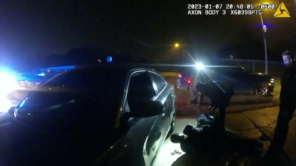 Mort de Tyre Nichols: la vidéo de son arrestation violente rendue publique aux Etats-Unis