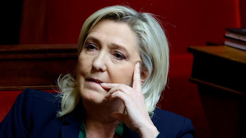 Salon de l'agriculture : Marine Le Pen annule sa visite en raison d'une blessure à la jambe