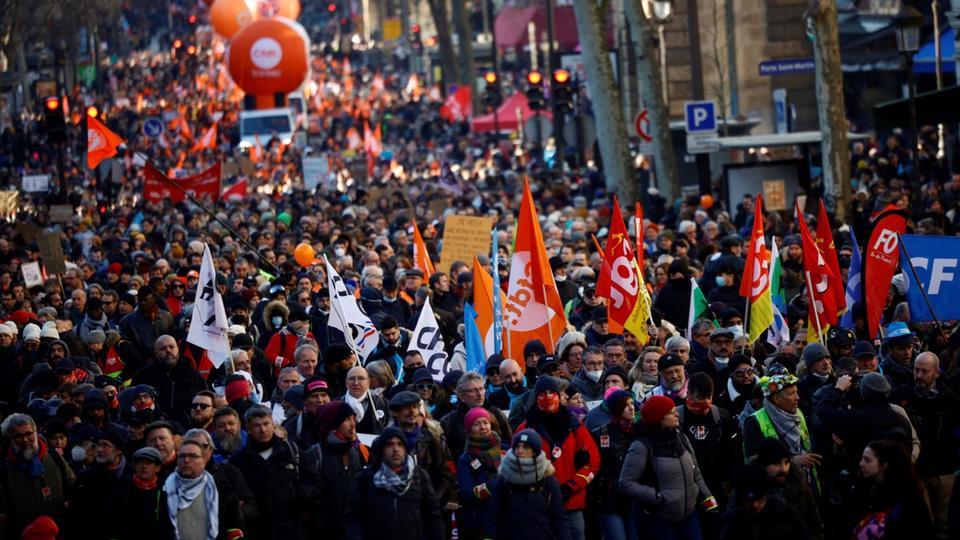 Manifestations du 11 février : pourquoi les syndicats ont-ils choisi un samedi pour défiler ?