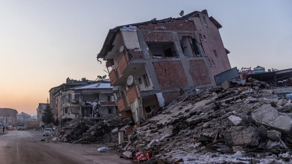 Turquie : rescapée du séisme, une famille syrienne meurt dans un incendie