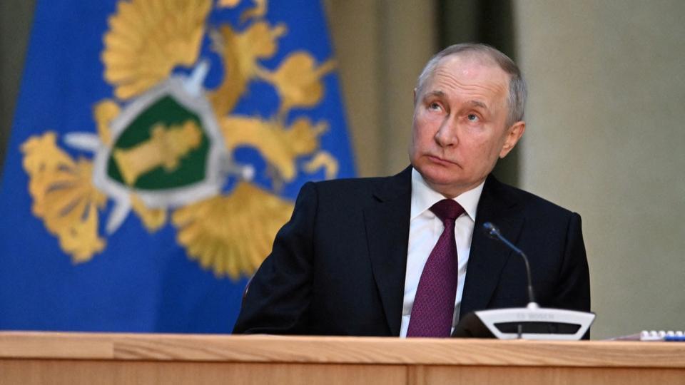Guerre en Ukraine : Vladimir Poutine visé par un mandat d'arrêt de la Cour pénale internationale
