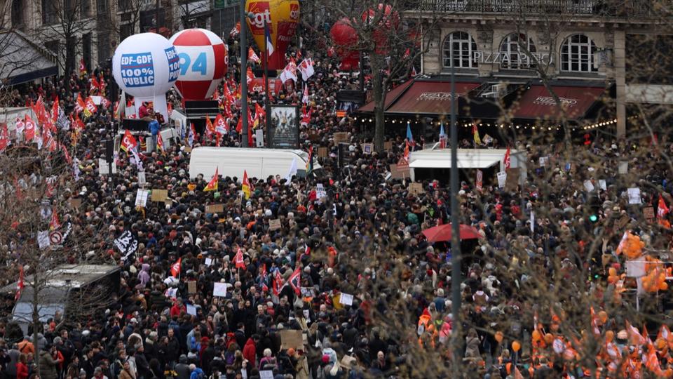 Grève contre la réforme des retraites : qui choisit le parcours des manifestations à Paris ?