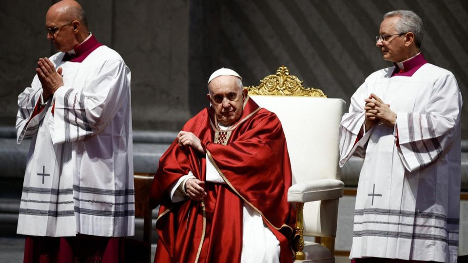 Pape François : le souverain pontife absent du Chemin de croix pour éviter le froid