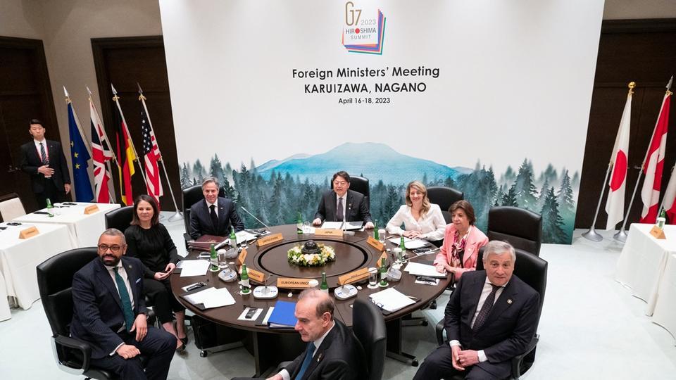 Le G7 dit vouloir faire payer «le prix fort» aux pays qui aident la Russie en Ukraine