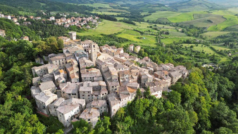«Une usurpation d'identité» : l'appellation «Toscane occitane» dans le Tarn provoque la colère d'un député italien