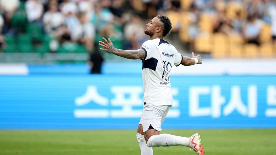 Football : large victoire du PSG face à Jeonbuk (3-0)