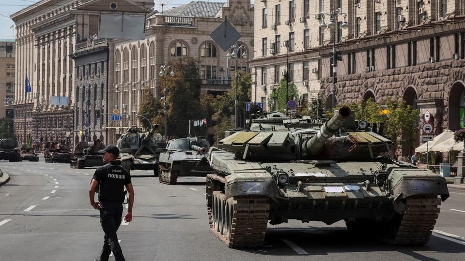 Guerre en Ukraine : une note d'analyse dévoile le nombre de chars russes restants