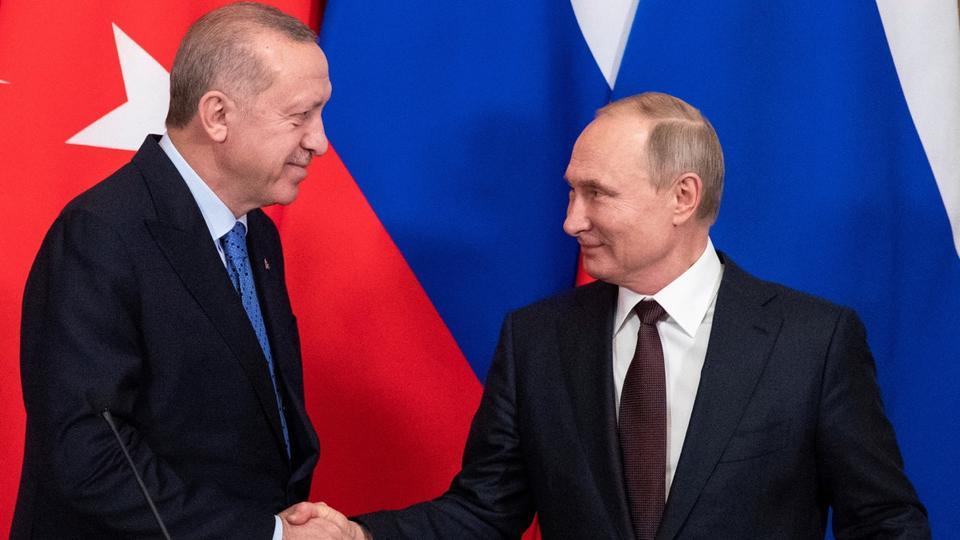 Russie : Vladimir Poutine reçoit Recep Tayyip Erdogan à Sotchi au sujet de l'accord céréalier