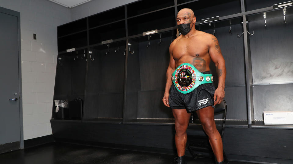 Boxe : Mike Tyson contre une légende du MMA lors du combat Fury-Ngannou ?